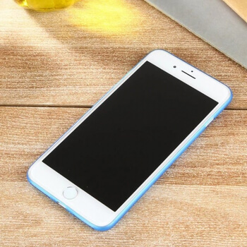 Ultratenký plastový kryt pro Apple iPhone 8 Plus - šedý