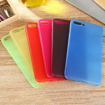 Ultratenký plastový kryt pro Apple iPhone 8 Plus - šedý