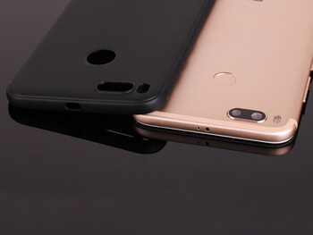 Silikonový matný obal pro Xiaomi Mi A1 Global - červený