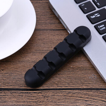 Silikonový organizér a držák na USB kabely 5ti článkový - černý