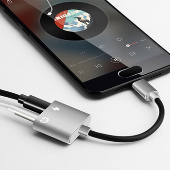 2v1 Redukce a adaptér pro nabíjení a sluchátka USB Type C a Audio Jack černá