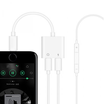 Adaptér s dvojitou redukcí Lightning pro nabíjení a sluchátka Apple iPhone 7, 8 Plus, X, XS a další stříbrný