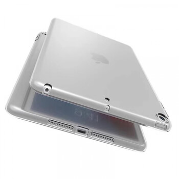 Ultratenký silikonový obal pro Apple iPad 9.7" 2018 (6. generace) - průhledný