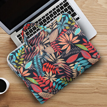 Přenosná taška s kapsami pro Apple MacBook Pro 13" Retina - Black forest