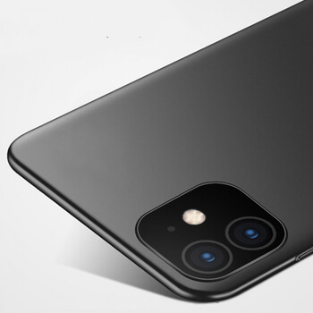 Ochranný plastový kryt pro Apple iPhone 11 - černý