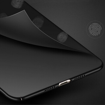 Ochranný plastový kryt pro Apple iPhone 11 - černý