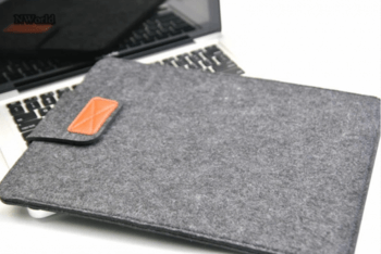 Ochranný filcový obal pro Apple MacBook Pro 13" TouchBar (2016-2019) - hnědý