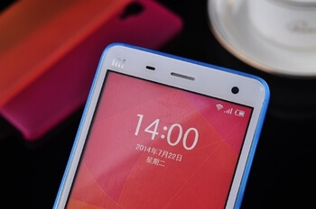 Ultratenký plastový kryt pro Xiaomi Mi 4 - fialový