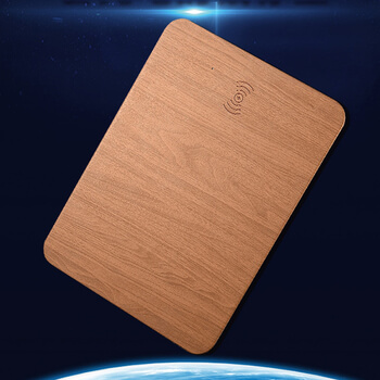 2v1 Bezdrátová nabíječka a podložka MagSafe pro Apple iPhone, Apple Watch, AirPods (7.série) hnědá