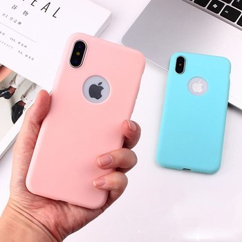 Silikonový matný obal s výřezem pro Apple iPhone 13 - bílý