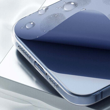 Silikonový obal pro Apple iPhone 13 - průhledný