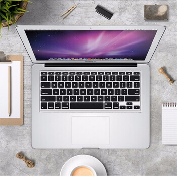 Silikonový ochranný obal na klávesnici US verze pro Apple MacBook Pro 14" (2021, M1) - černý