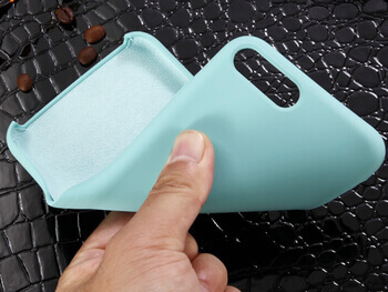 Extrapevný silikonový ochranný kryt pro Apple iPhone SE (2022) - světle modrý