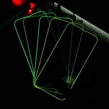 Ochranné tvrzené sklo se svítícím rámečkem pro Apple iPhone 12 Pro - zelené
