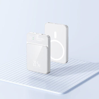 Powerbanka s Magsafe a displejem 10000 mAh - bílá