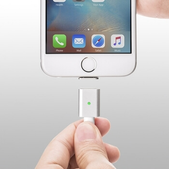 USB nabíjecí kabel s magnetickou koncovkou Lightning pro Apple - stříbrný