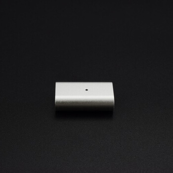 Magnetická nabíjecí redukce Lightning pro Apple iPhone, iPod, iPad stříbrná