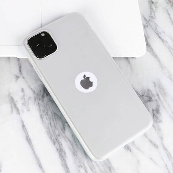 Silikonový matný obal s výřezem pro Apple iPhone 13 Pro - bílý
